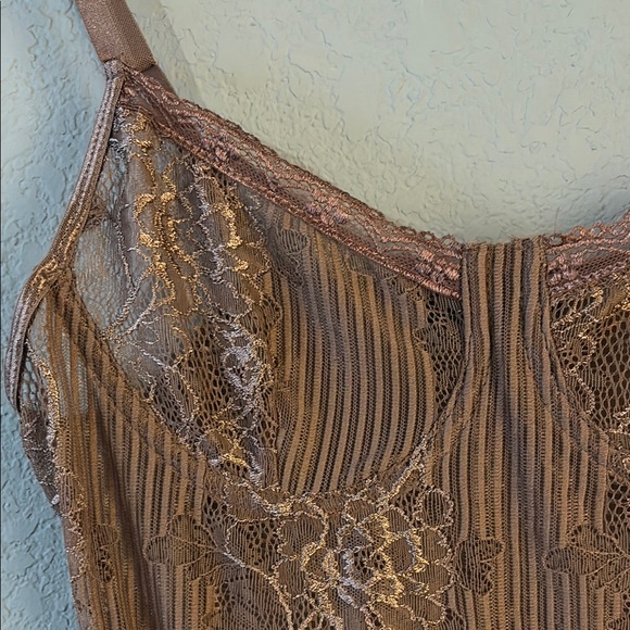 Brown Lace Bodysuit - Picture 3 of 8